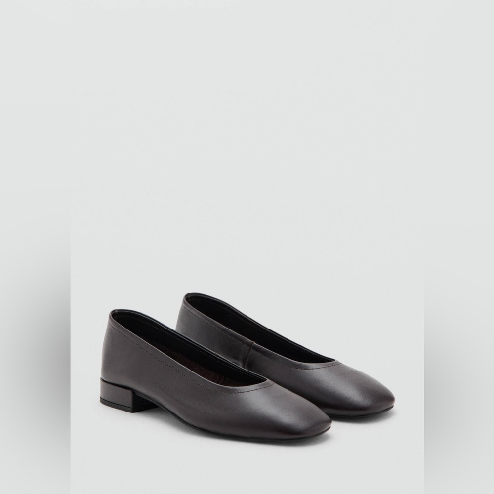 NWT MANGO Leather Flat Shoes
